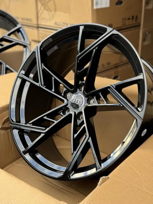 20” Audi RS4 Wheels with New Tyres