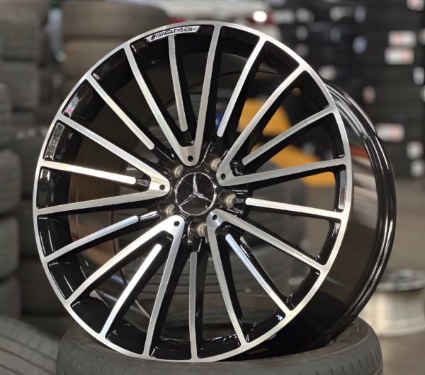 19” Mercedes AMG Wheels With Brand New Tyres