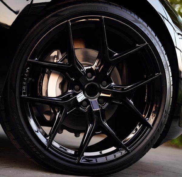 20” Ford Mustang wheels with Pirelli Tyres 80% thread