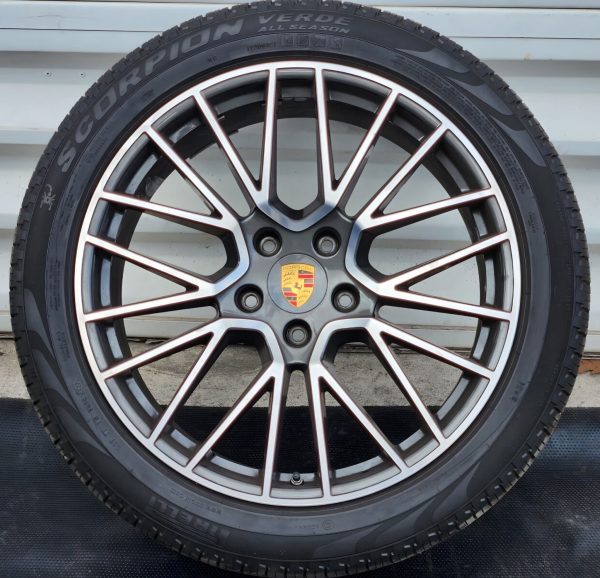 20” Porsche Cayenne/ Panamera Wheels with Continental Tyres